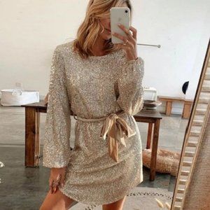 Sequin Dress in Champagne size M